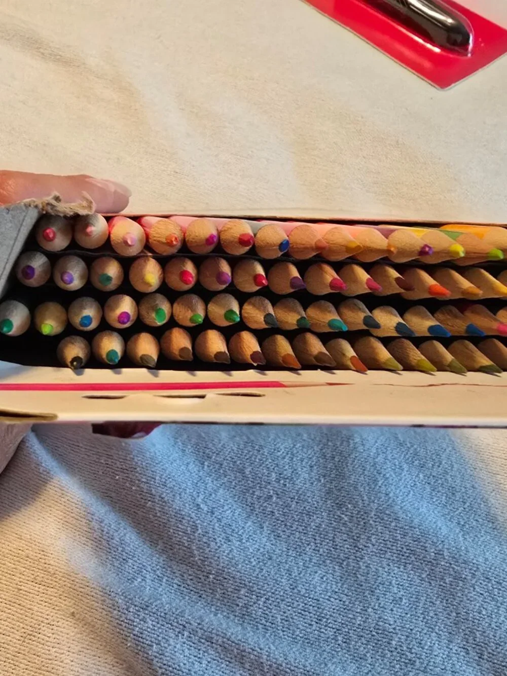 70-Count Artist Quality Colored Pencil Set - Pre-Owned
